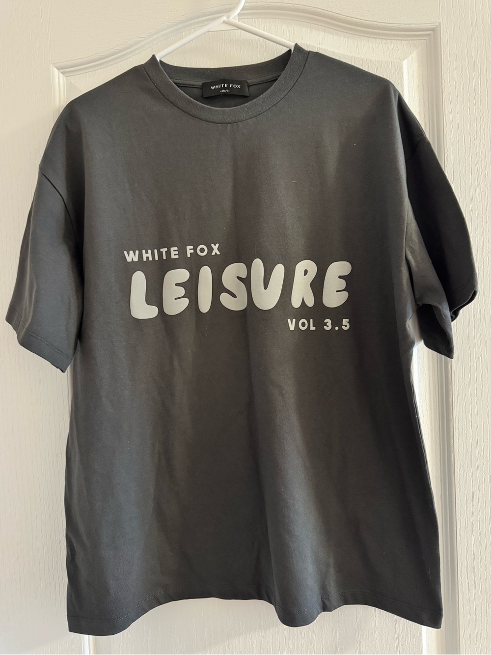 White Fox Leisure Vol 3.5 Graphic T‑Shirt - Shadow